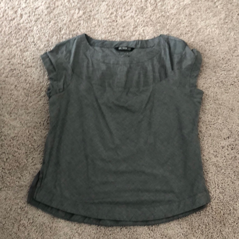 Short sleeve shirt